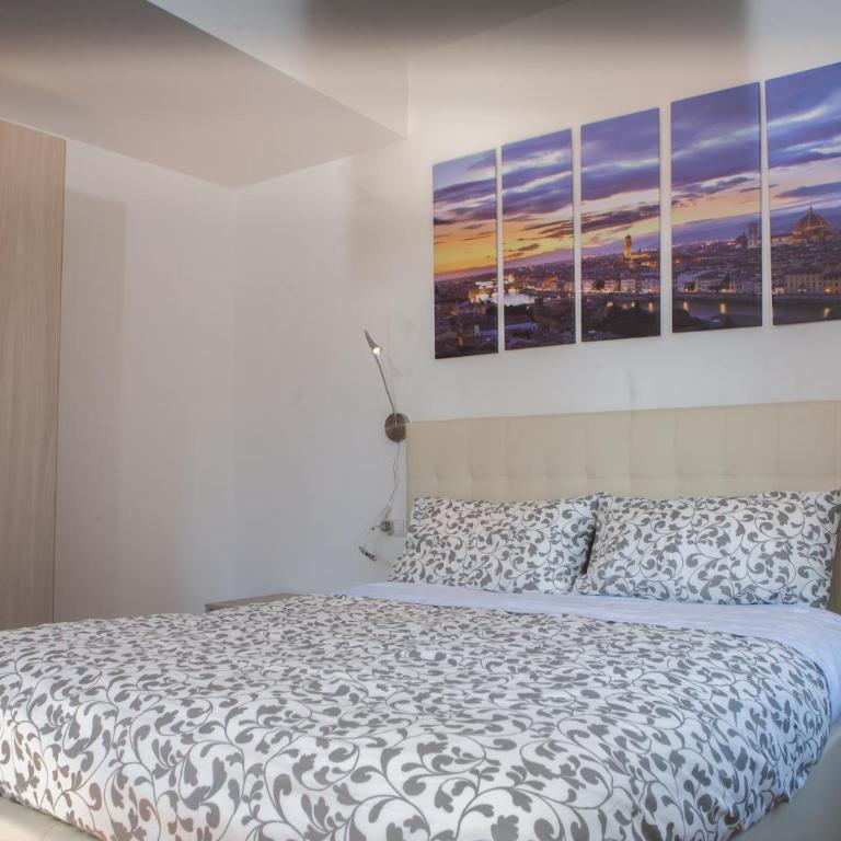Le Tre Lune Suites - Double Room with Balcony - 11