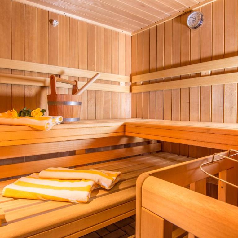 Landhaus Tipotsch - Doppelzimmer mit Balkon - 5