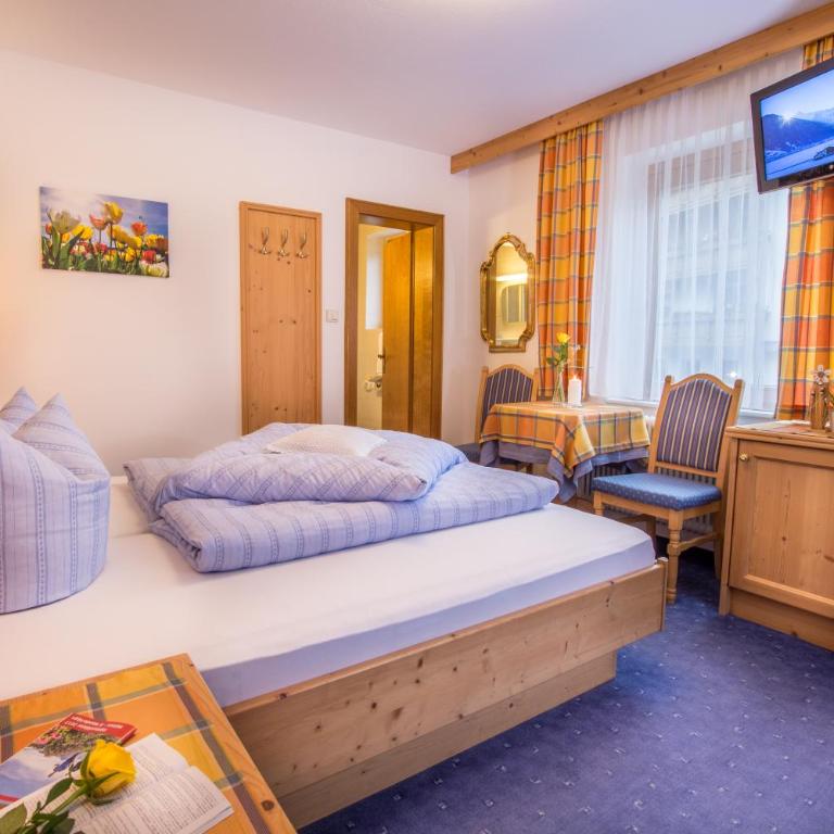 Landhaus Tipotsch - Doppelzimmer mit Balkon - 7