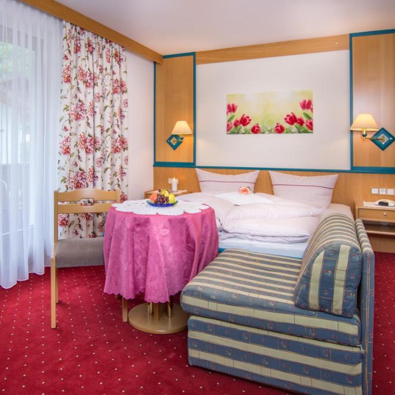 Landhaus Tipotsch - Doppelzimmer mit Balkon - 15