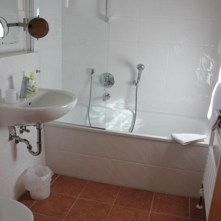 Ferienwohnungen Almrausch - Apartment mit 2 Schlafzimmern (4 Erwachsene) - Erdgeschoss - 3