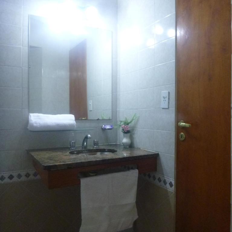 Hosteria del Sur - Quadruple Room with Double Bed - 9