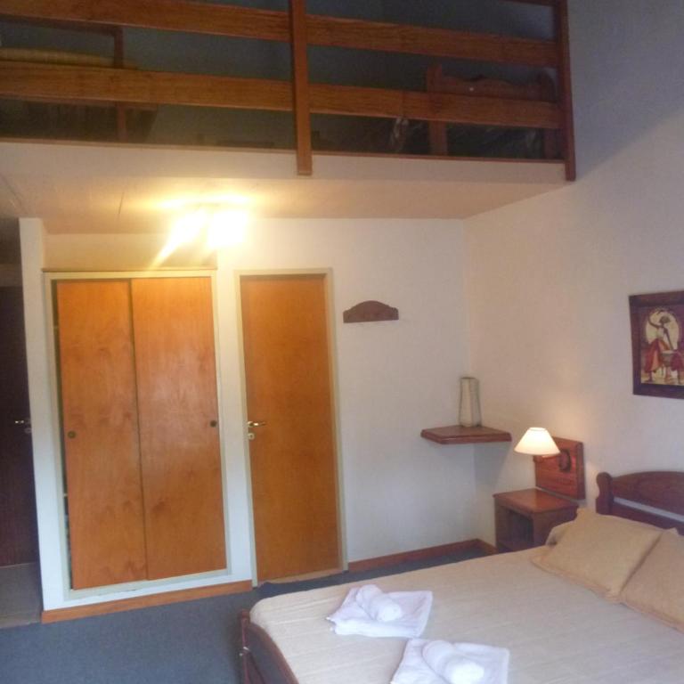 Hosteria del Sur - Quadruple Room with Double Bed - 11