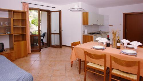 Residence Ruculì - Ruculì Hospitality - Trilocale senza Vista Lago - 6