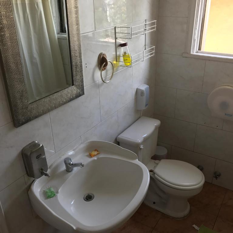 Viña Club Hotel - Family Room with Bathroom - 2