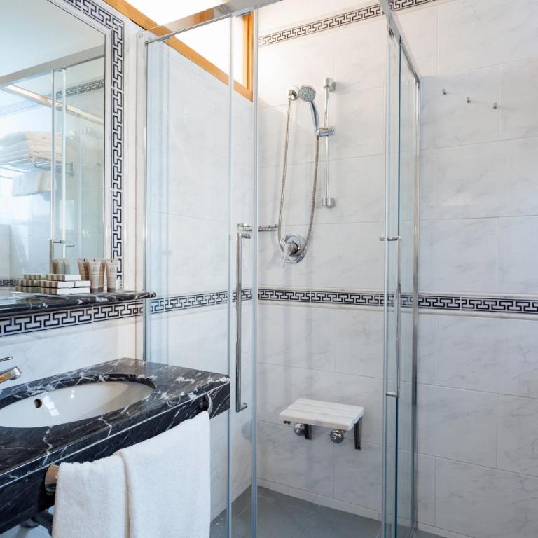 Hotel Feldberg - Classic Double or Twin Room - 2