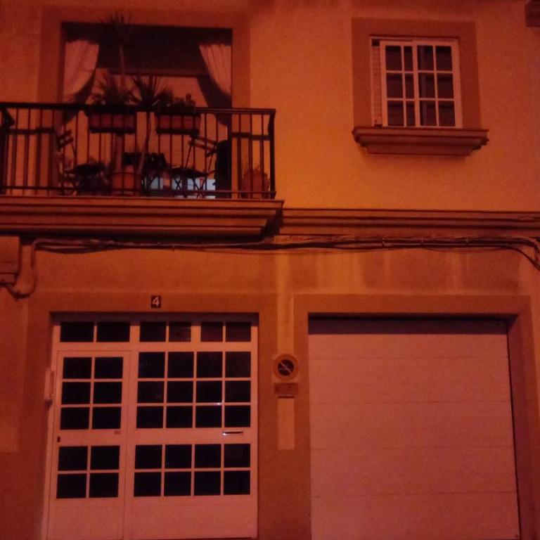 Bonito, luminoso, cerca del mar con Parking - Apartamento con balcón - 15