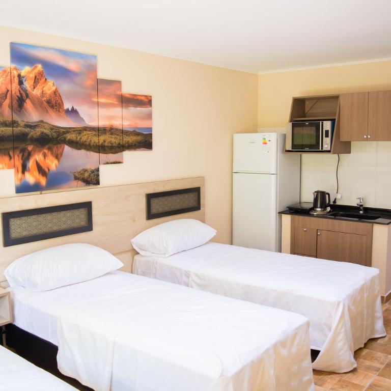 Austral Hotel - Habitación Familiar Estándar - 1