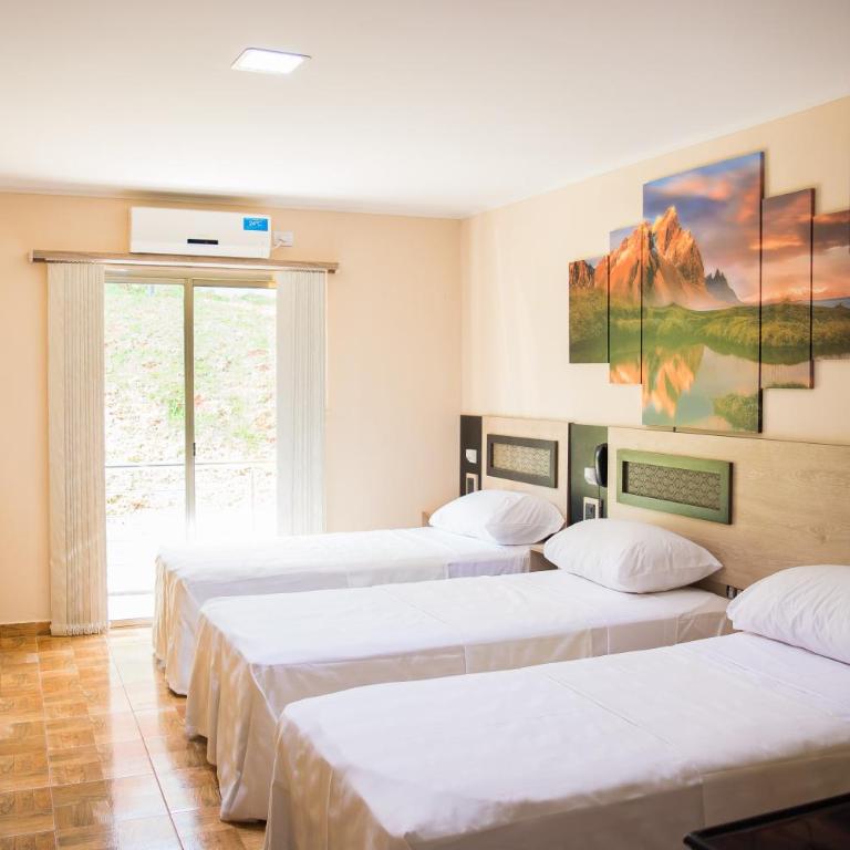 Austral Hotel - Habitación Triple - 1