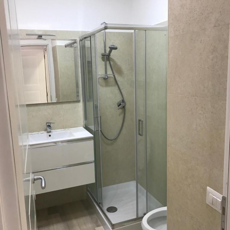 B&B Palombini - Camera Matrimoniale con Bagno Privato - 12