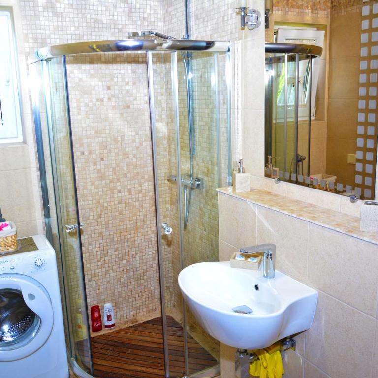 BMB Apartments Kotor - Two-Bedroom Apartment - 21