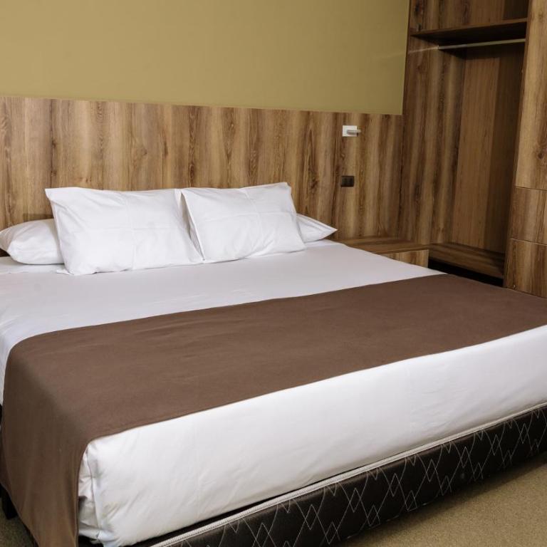 Hotel Villa del Carmen - Habitación Individual Deluxe con balcón - 3