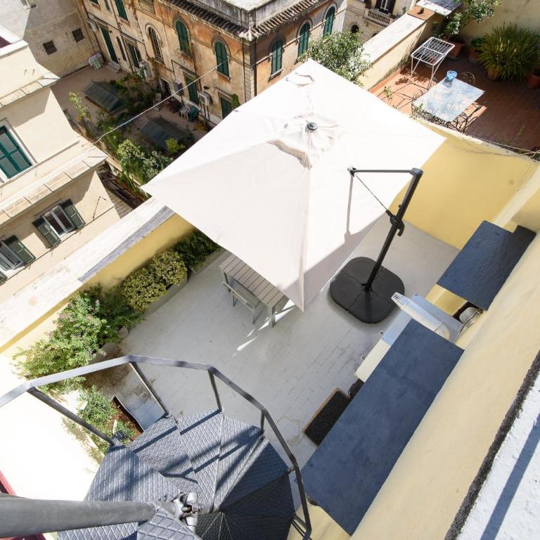 White Terrace Ostilia - Appartamento con Balcone - 15
