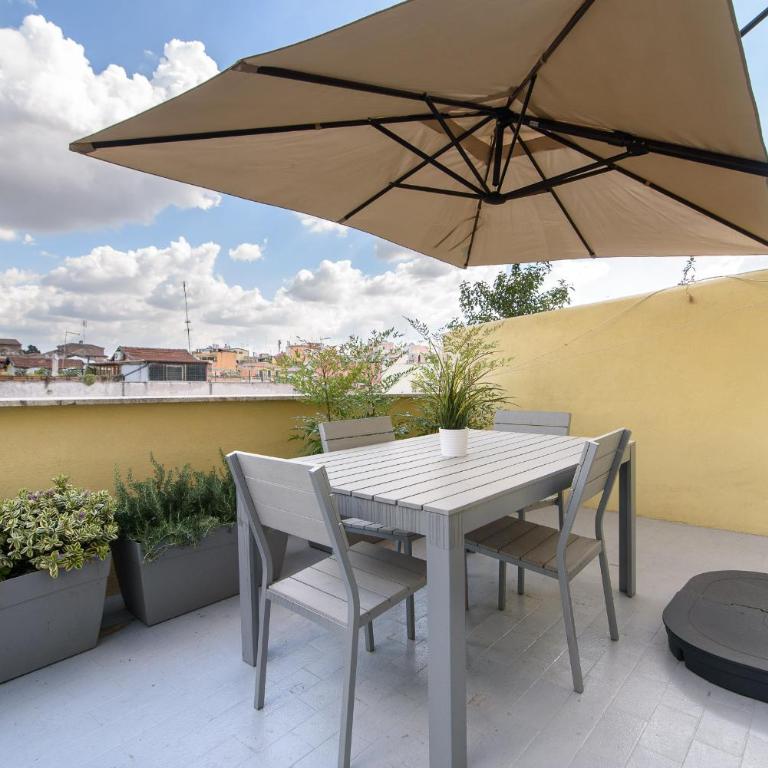 White Terrace Ostilia - Appartamento con Balcone - 2
