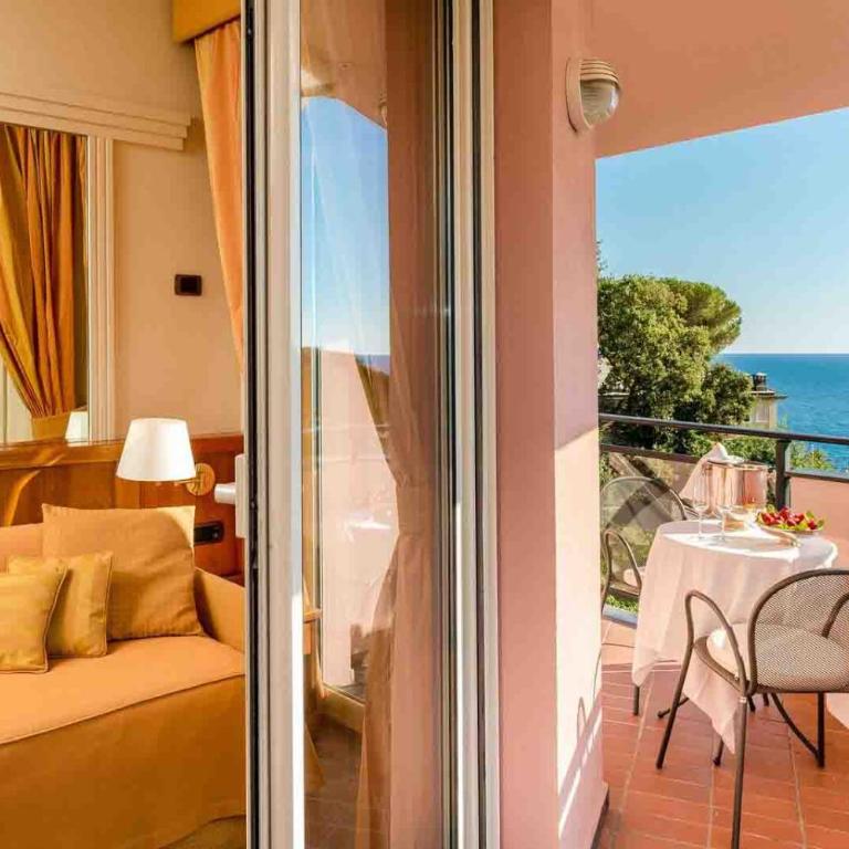 Hotel Vis à Vis - Junior Suite Superior con Balcone e Vista Mare - 2