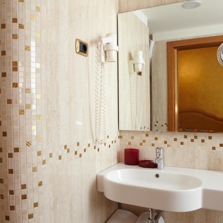 Termini Beach Hotel & Suites - Camera Matrimoniale - 4