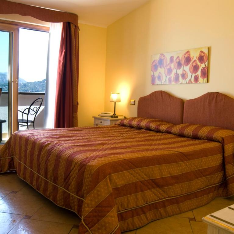 Hotel La Vue d'Or - Double Room with Balcony and Sea View - 7