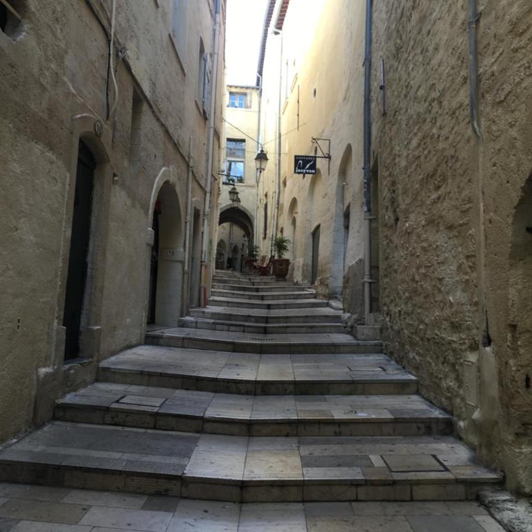 La Canourgue, Appart de charme ,Parking gratuit - Apartamento - 22