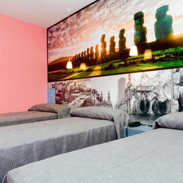 JC Rooms Chueca - Deluxe Triple Room - 2