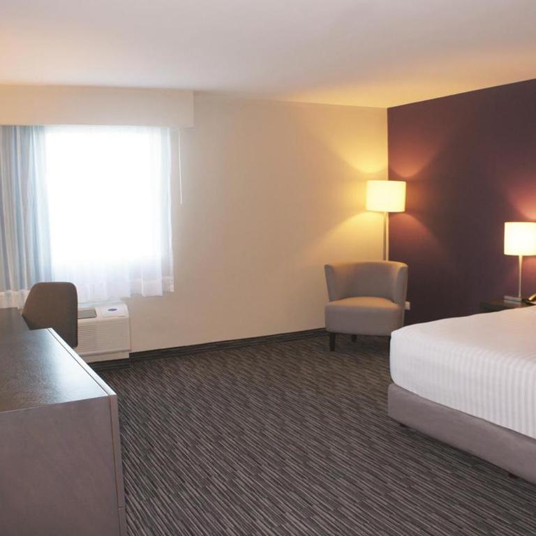 CHN Hotel Monterrey Aeropuerto, Trademark by Wyndham - Deluxe Executive King Room - Non-Smoking - 4