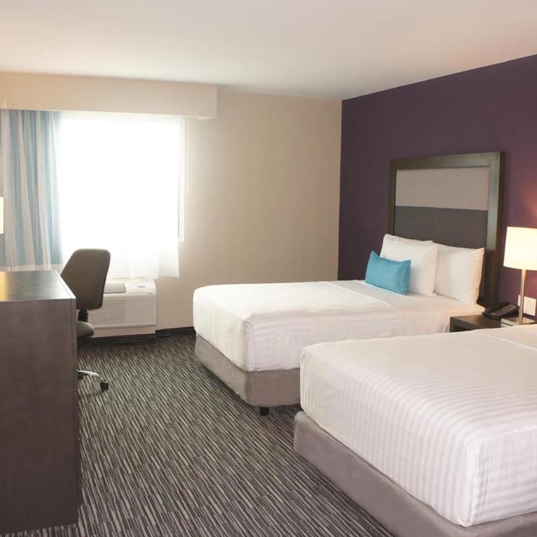 CHN Hotel Monterrey Aeropuerto, Trademark by Wyndham - Queen Room with Two Queen Beds - Non-Smoking - 4