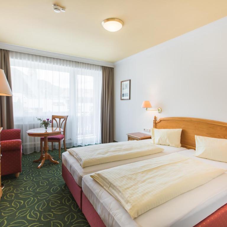 Hotel Niederreiter - Deluxe Dreibettzimmer - 3