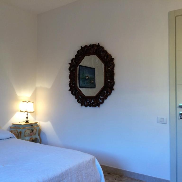 B&B Pergolesi - Double Room with Mountain View - 13