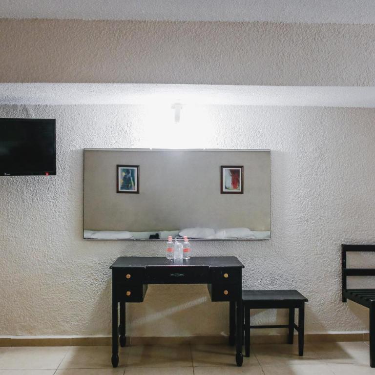 Hotel Colon Merida - Triple Room - 11
