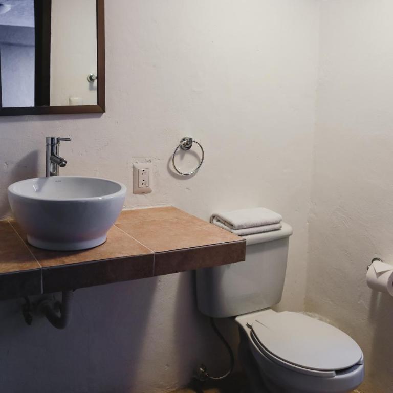 Hotel Colon Merida - Double Room - 9