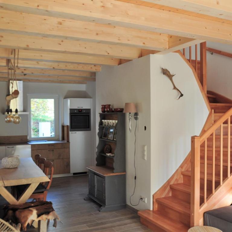 Berghaus Christel - bij skilift - grote tuin met bergbeek - Ferienhaus mit 3 Schlafzimmern - 6