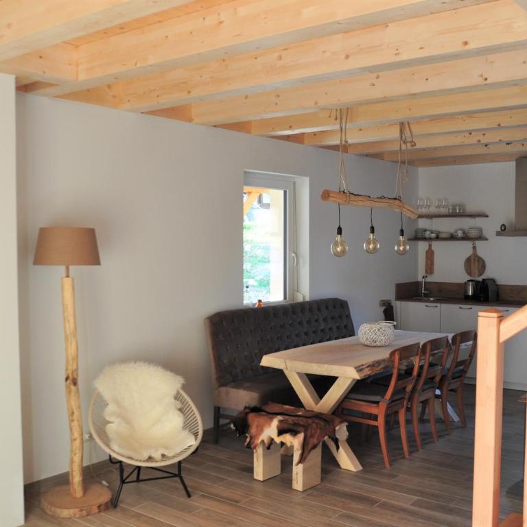Berghaus Christel - bij skilift - grote tuin met bergbeek - Ferienhaus mit 3 Schlafzimmern - 16