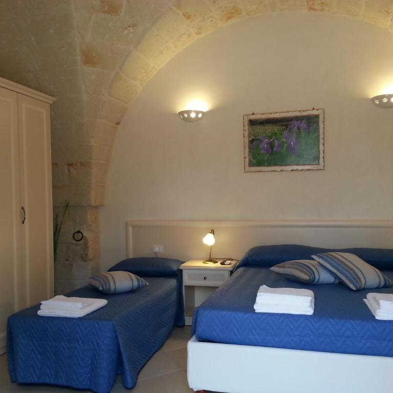 B&B Demetra - Camera Tripla con Bagno Privato - 6