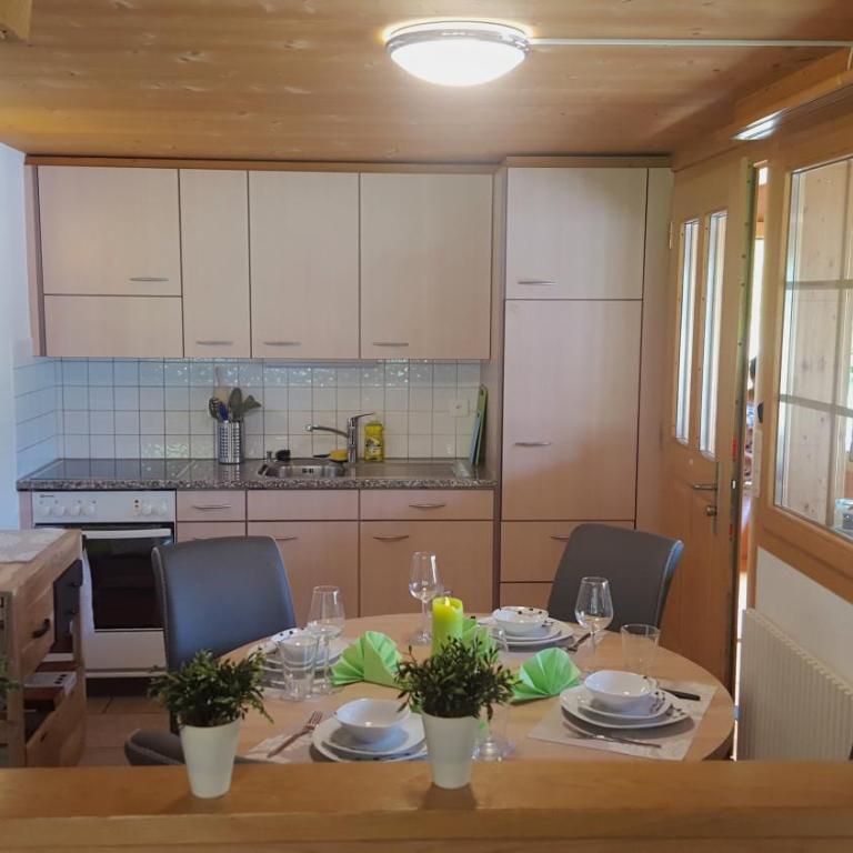 Holzhaus bei Interlaken - Apartment mit Blick auf die Berge - 2