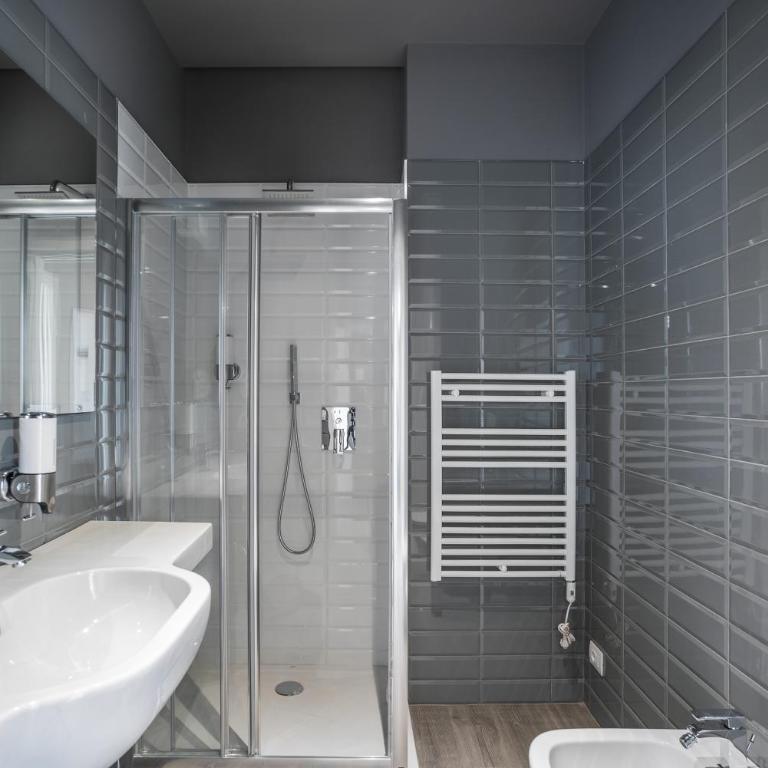 Matteotti Home Verona - Apartment with Balcony - 15