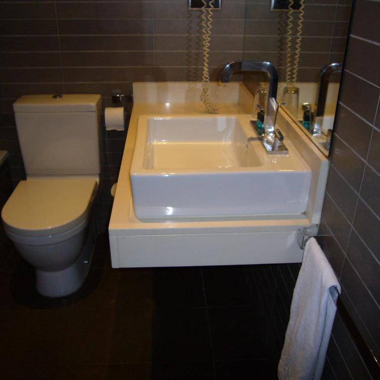 Chic & Basic Zoo - Economy Double Room - 7