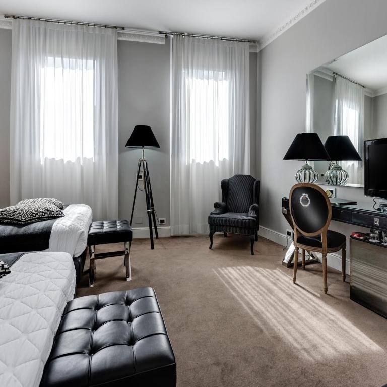 Hotel Roma - Classic Quadruple Room - 3