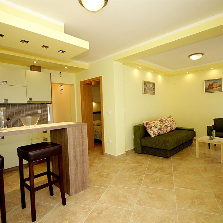 Apartments Oktopus - Apartman s 1 Spavaćom Sobom i Balkonom - 10