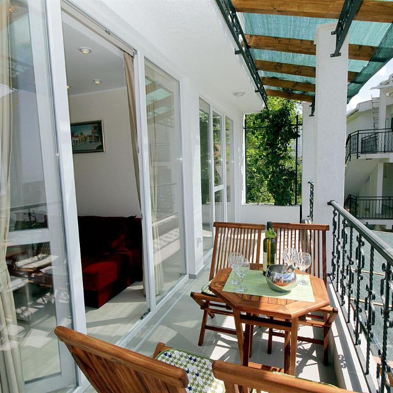 Apartments Oktopus - Apartman s 1 Spavaćom Sobom i Pogledom na More - 5