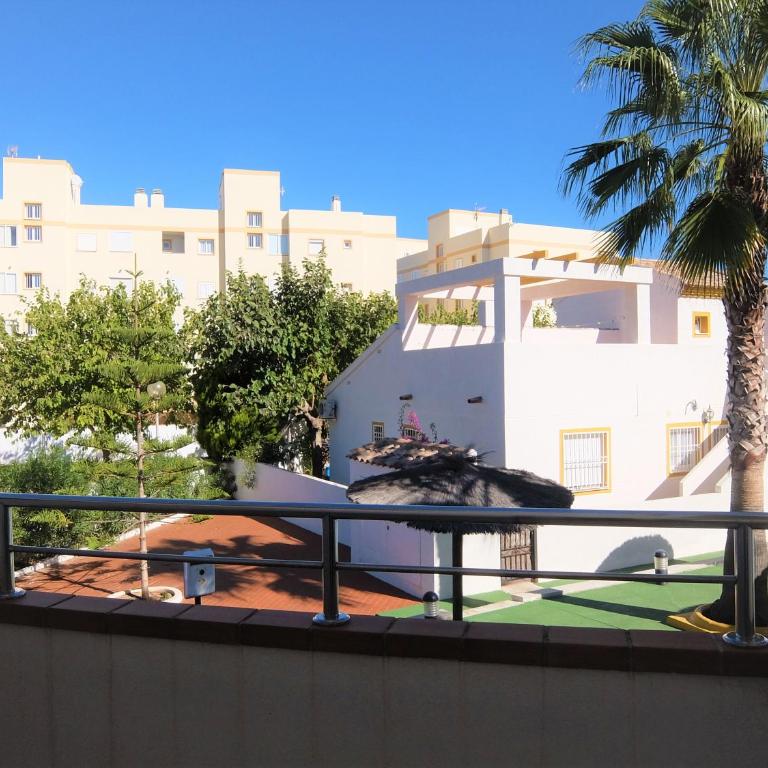 Poligono - Playa San Fernando - Apartamento con vistas a la piscina - 44