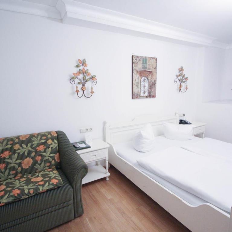 Hotel Seibel - Standard Dreibettzimmer - 2