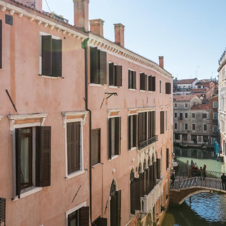Rialto Bridge Big apt with Lift by LionHost - Apartment - 27