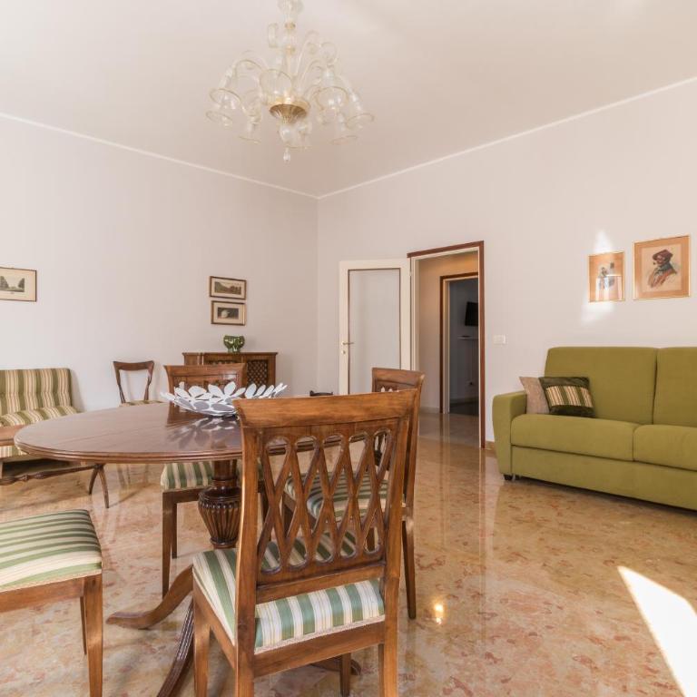 Rialto Bridge Big apt with Lift by LionHost - Apartment - 3