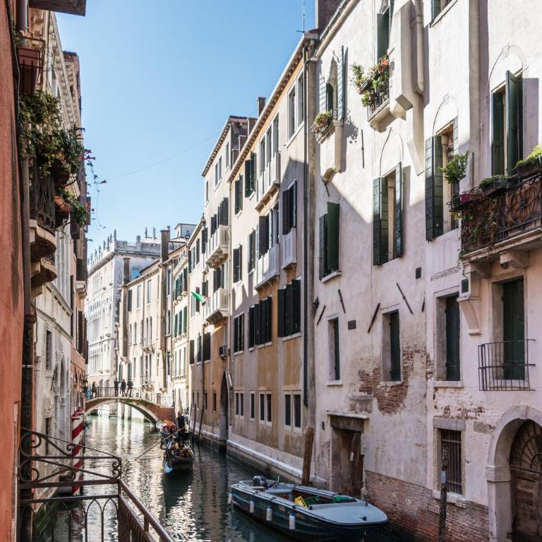 Rialto Bridge Big apt with Lift by LionHost - Apartment - 29