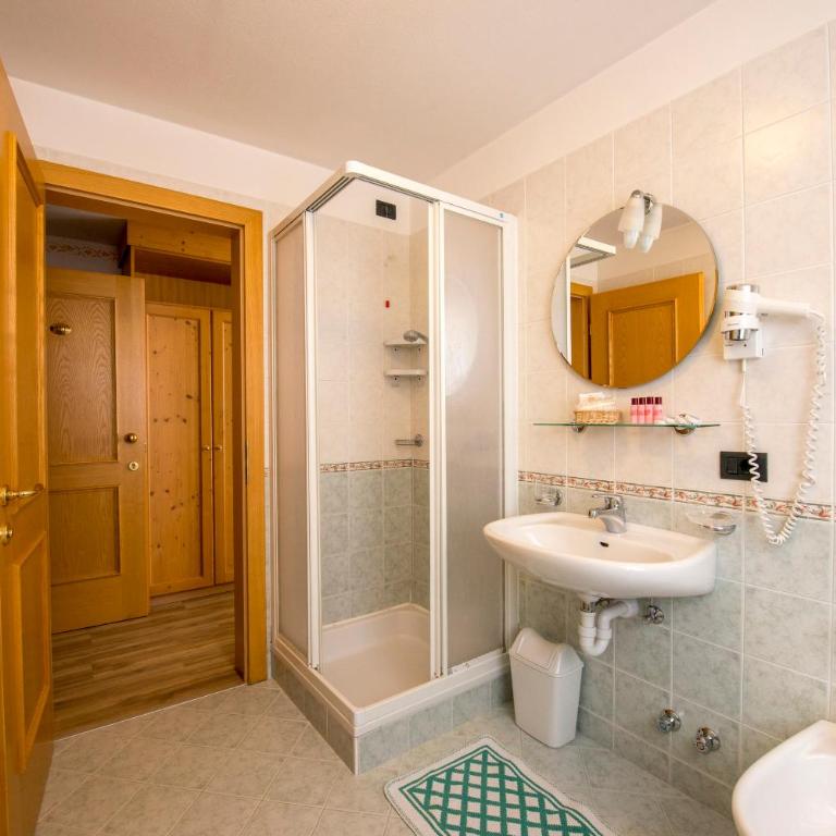 Hotel Villa Rosella Park & Wellness - Camera Quadrupla Comfort - 2