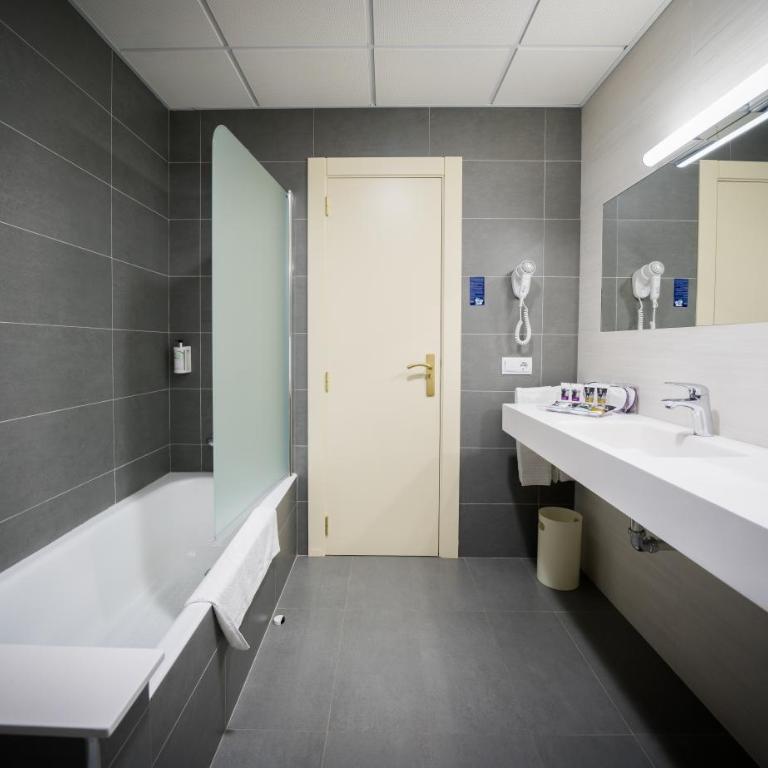 Hotel Carlton Rioja - Habitación Doble Estándar - 2 camas - 7