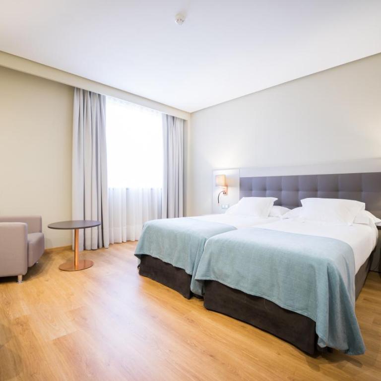 Hotel Carlton Rioja - Habitación Doble Estándar - 2 camas - 5
