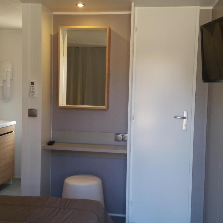 Camping La Pinède - Mobile Home Scandola - 6