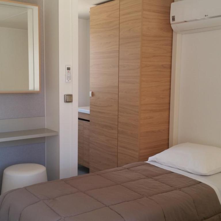 Camping La Pinède - Mobile Home Scandola - 3