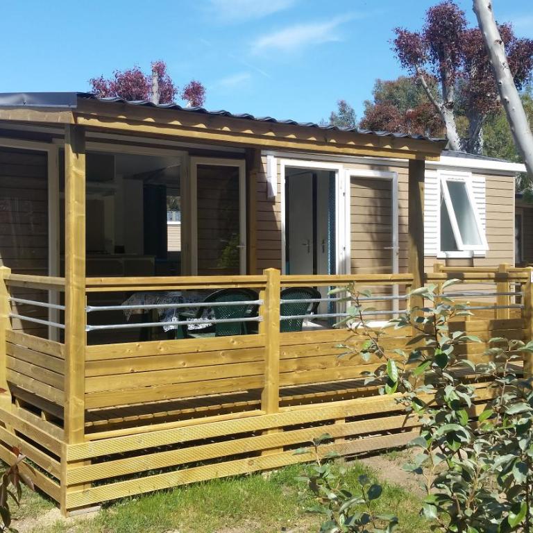 Camping La Pinède - Mobile Home Davia - 2