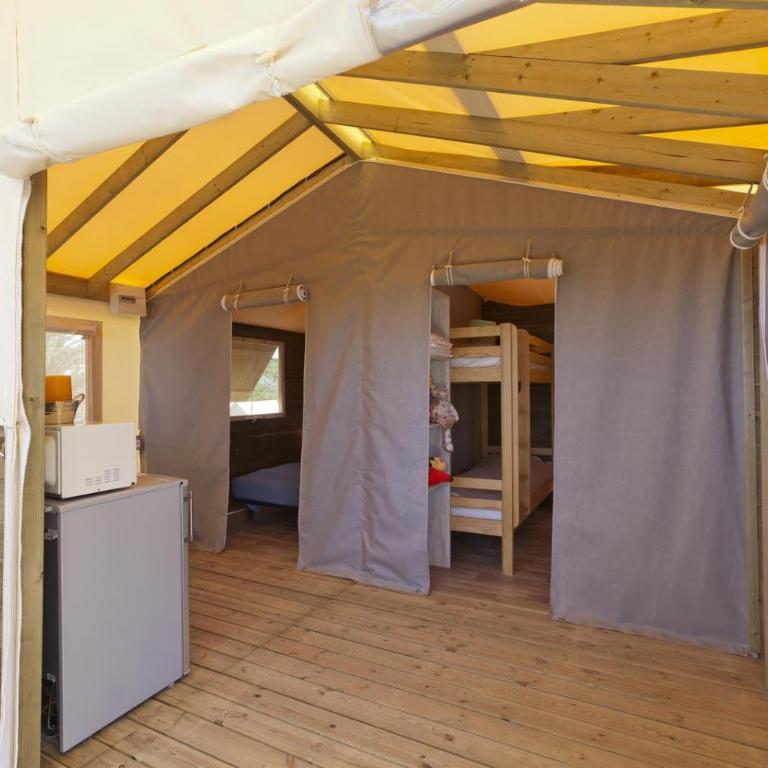 Camping Les Cent Chênes - Cabane - 2
